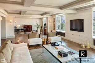 995 5th Ave, New York City, NY 10028 - Photo 2