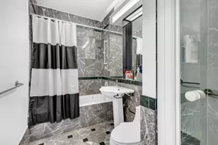 250 E 54th St, New York City, NY 10022 - Photo 6