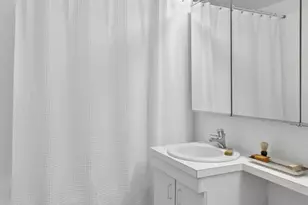 405 W 23rd St, New York, NY 10011 - Photo 6