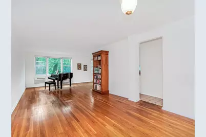 679 W 239th Street #3J, New York City, NY 10463 - Photo 1