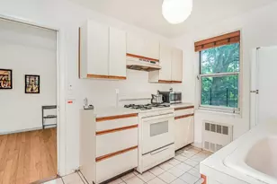 679 W 239th St, New York City, NY 10463 - Photo 4