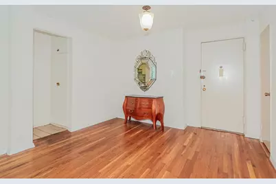 679 W 239th Street #3J, New York City, NY 10463 - Photo 2