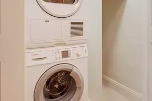 300 E 74th St, New York City, NY 10021 - Photo 8