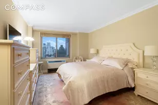 300 E 74th St, New York City, NY 10021 - Photo 6