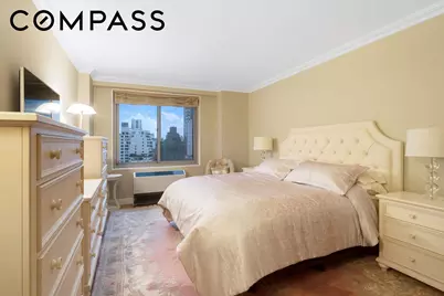 300 E 74th Street #18E, New York City, NY 10021 - Photo 6
