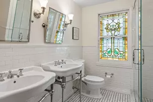 28 Shore Rd, New York City, NY 11363 - Photo 20