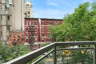 500 W 43rd St, New York City, NY 10036 - Photo 2