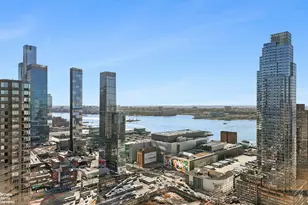 500 W 43rd St, New York City, NY 10036 - Photo 10