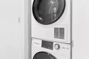 738 E 6th St, New York City, NY 10009 - Photo 18