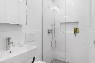 636 E 14th St, New York City, NY 10009 - Photo 4