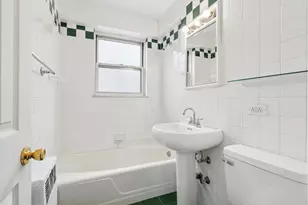 300 E 71st St, New York City, NY 10021 - Photo 14