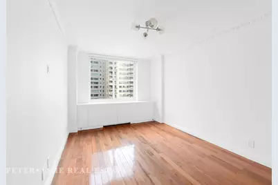 220 E 65th Street #11-B, New York City, NY 10065 - Photo 10