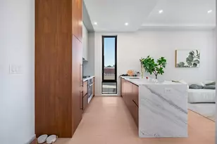 31-16 21st St, New York City, NY 11106 - Photo 1