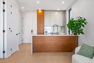 31-16 21st St, New York City, NY 11106 - Photo 6