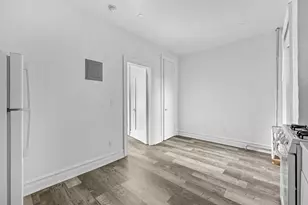 36-25 30th St, New York City, NY 11106 - Photo 18