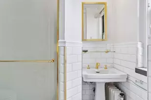 333 E 53rd St, New York City, NY 10022 - Photo 6