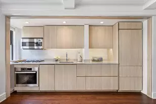 333 E 53rd St, New York City, NY 10022 - Photo 1