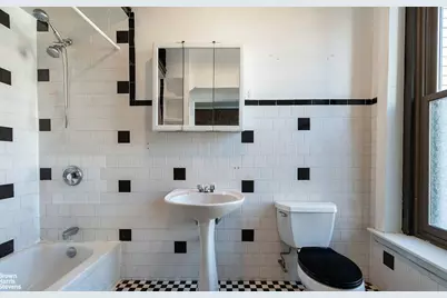 159 E 107th Street, New York, NY 10029 - Photo 10