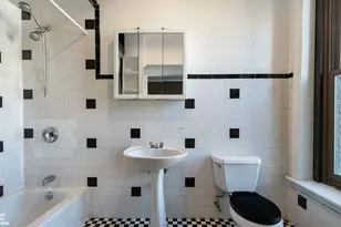 159 E 107th St, New York City, NY 10029 - Photo 10