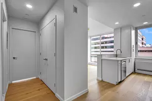 635 W 42nd St, New York City, NY 10036 - Photo 28