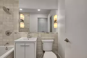 635 W 42nd St, New York City, NY 10036 - Photo 22