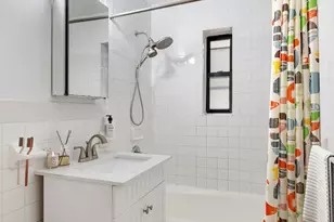 319 W 18th St, New York City, NY 10011 - Photo 8