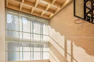 217 W 57th St, New York City, NY 10019 - Photo 22