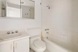 252 W 17th St, New York City, NY 10011 - Photo 10