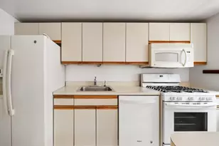 252 W 17th St, New York City, NY 10011 - Photo 6