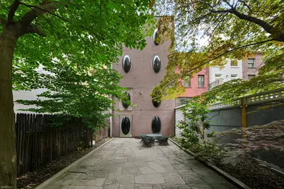 251 E 71st Street, New York City, NY 10021 - Photo 12