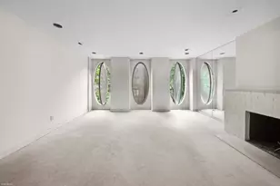 251 E 71st St, New York City, NY 10021 - Photo 8