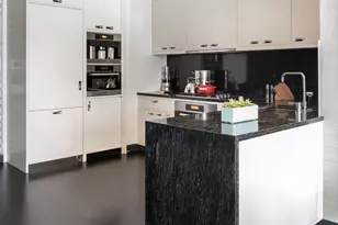 157 W 57th St, New York City, NY 10019 - Photo 2