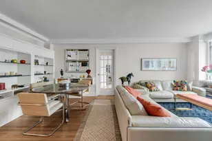 321 E 43rd St, New York City, NY 10017 - Photo 2