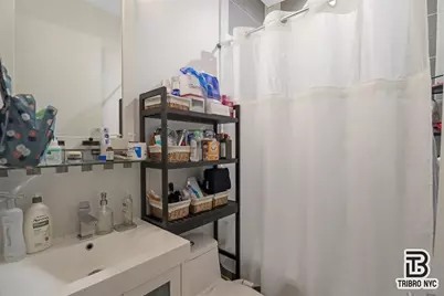 34-62 10th Street #3, New York City, NY 11106 - Photo 2