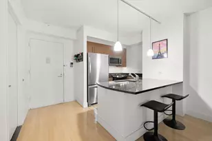 242 E 25th St, New York City, NY 10010 - Photo 4