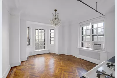 2109 Broadway #810, New York City, NY 10023 - Photo 1