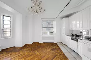 2109 Broadway, New York City, NY 10023 - Photo 2