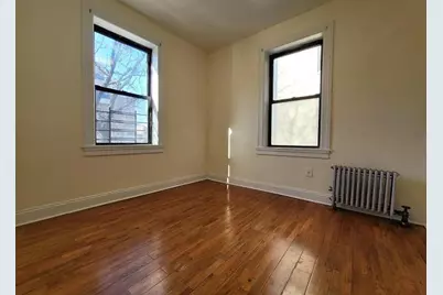 21-67 33rd Street #2-C, New York City, NY 11105 - Photo 4