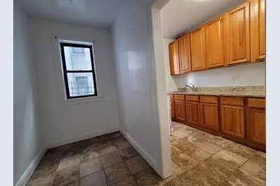 21-67 33rd Street #2-C, New York City, NY 11105 - Photo 2