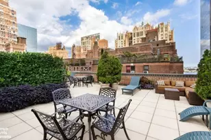 305 E 40th St, New York City, NY 10017 - Photo 18