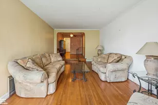 306 E Mosholu Pkwy S, New York City, NY 10458 - Photo 2