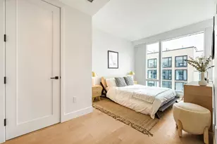 37-34 33rd St, New York City, NY 11101 - Photo 2