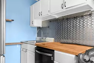 324 76th St, New York City, NY 11209 - Photo 20