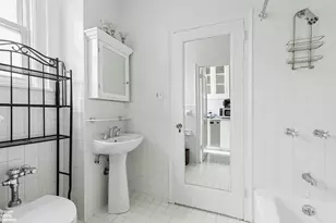 242 E 19th St, New York City, NY 10003 - Photo 20