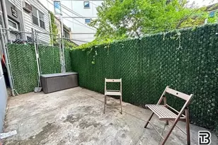 236 N 11th St, New York City, NY 11211 - Photo 2