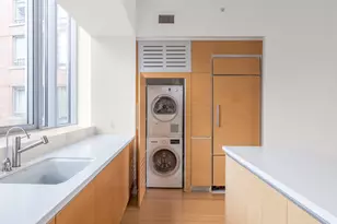 2 River Ter., New York City, NY 10282 - Photo 8