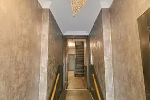 338 E 53rd St, New York City, NY 10022 - Photo 6