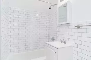 338 E 53rd St, New York City, NY 10022 - Photo 4