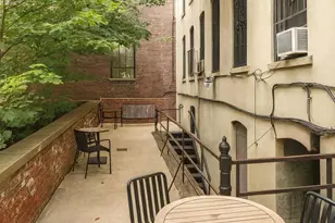 96 Perry St, New York City, NY 10014 - Photo 6