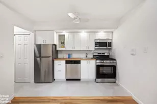 165 W 95th St, New York City, NY 10025 - Photo 4